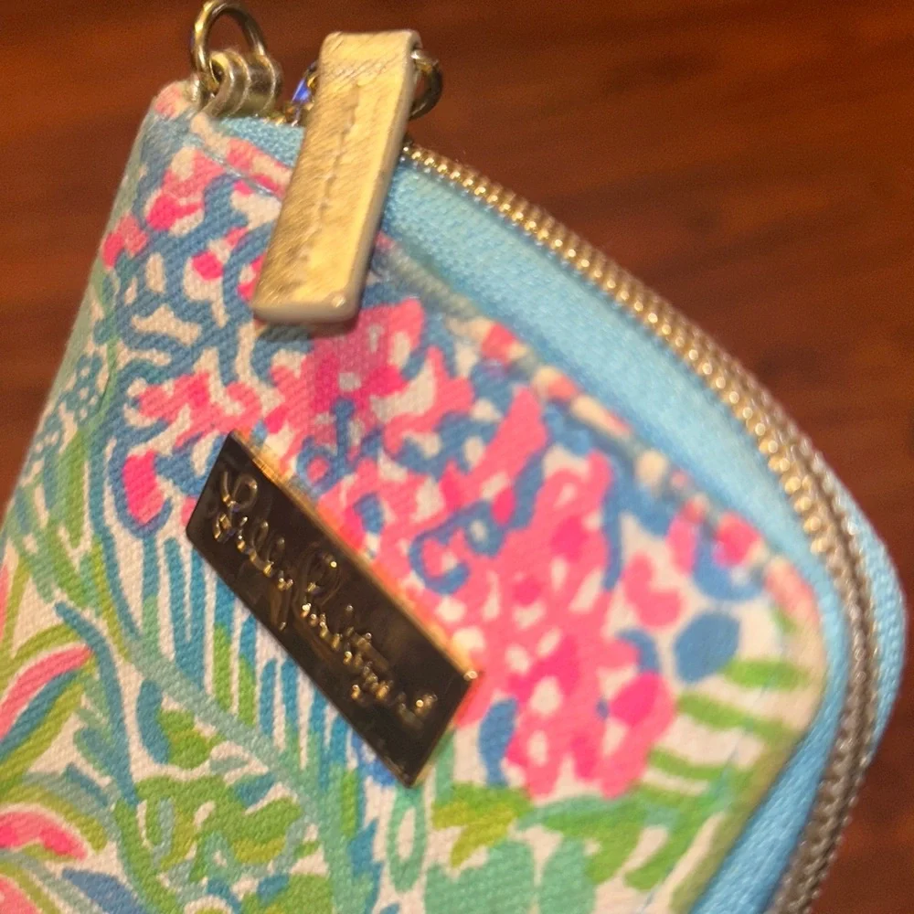 Lilly Pulitzer Multicolor Tropical Floral Zip Phone Wallet